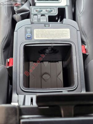 Xe Toyota Prado VX 2.7L 2021