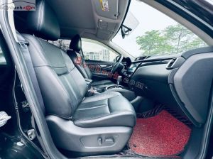 Xe Nissan X trail 2.5 SV Premium 2020