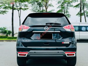 Xe Nissan X trail 2.5 SV Premium 2020