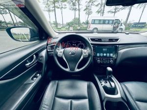 Xe Nissan X trail 2.5 SV Premium 2020