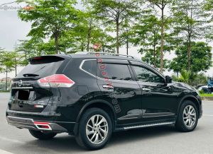 Xe Nissan X trail 2.5 SV Premium 2020