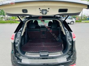 Xe Nissan X trail 2.5 SV Premium 2020